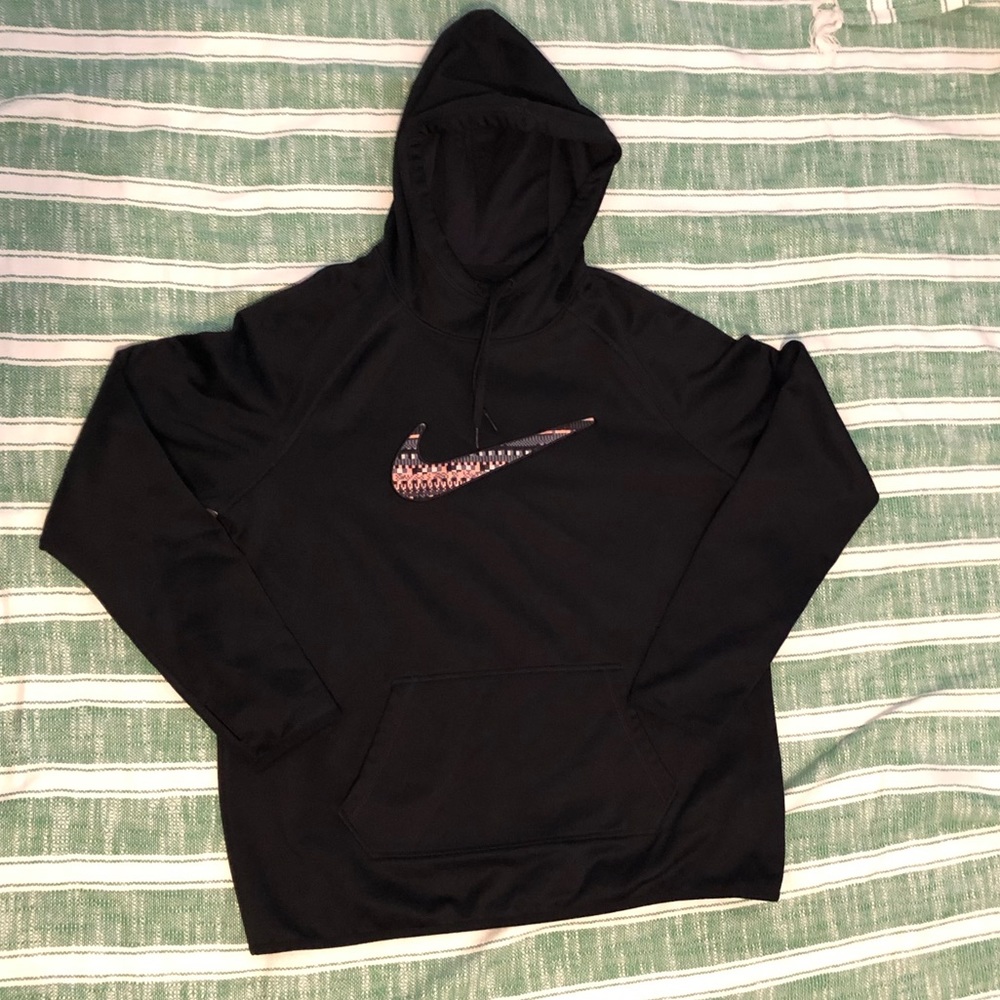 Nike therma-fit sweatshirt